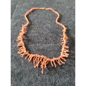 Vintage Red Branch Coral Necklace1950s, In excellent condition